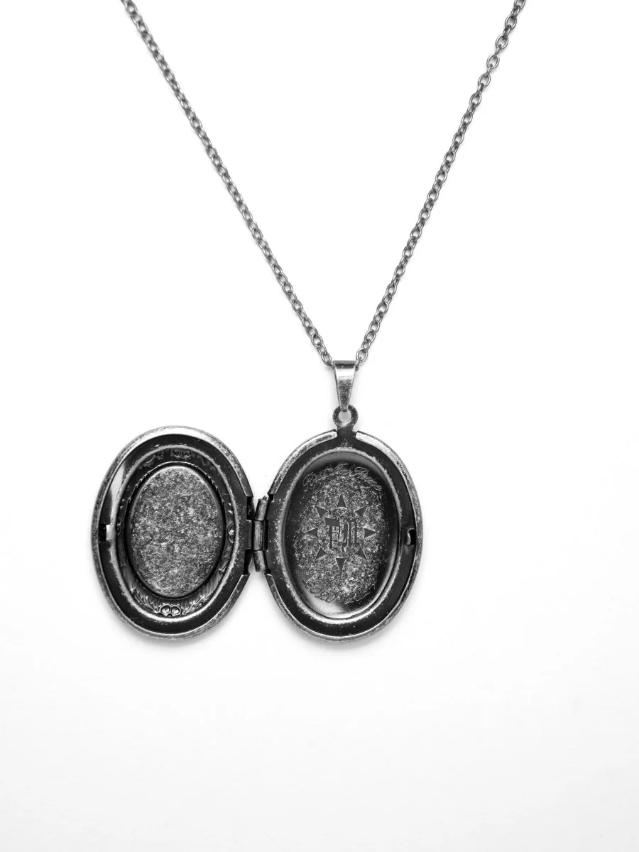 FINESSE* "MEMORIAL" NECKLACE - Image 3