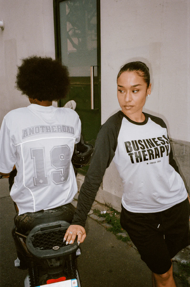 BASEBALL TEE "BUSINESS THERAPY" black/white - Image 5