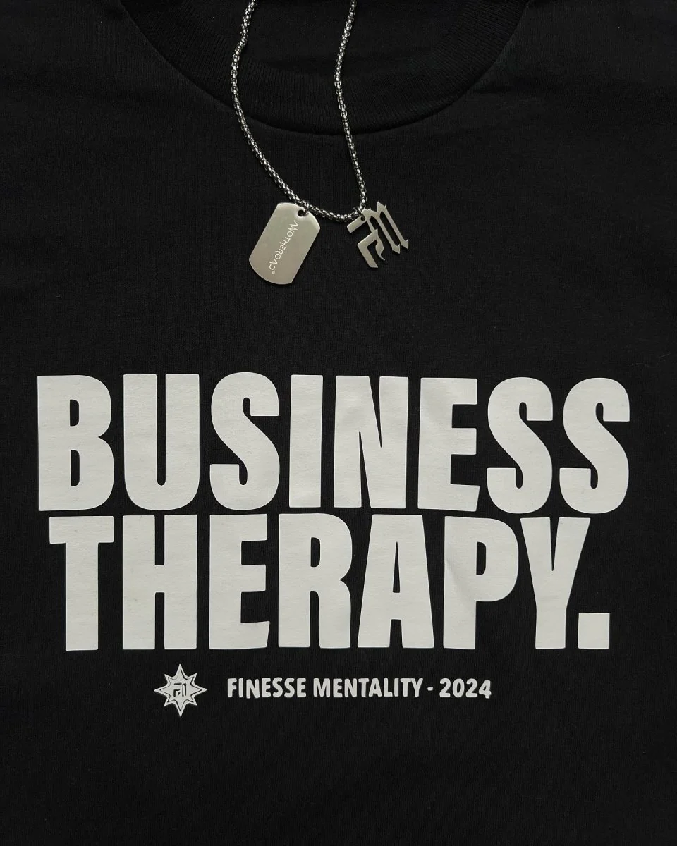 LONGSLEEVE "BUSINESS THERAPY" RED PUFF - Image 5
